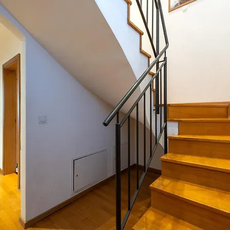 Duplex Cosy Appt, Location * São Moritz