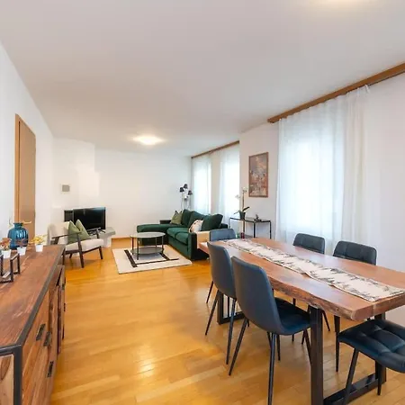 Duplex Cosy Appt, Location 圣莫里茨